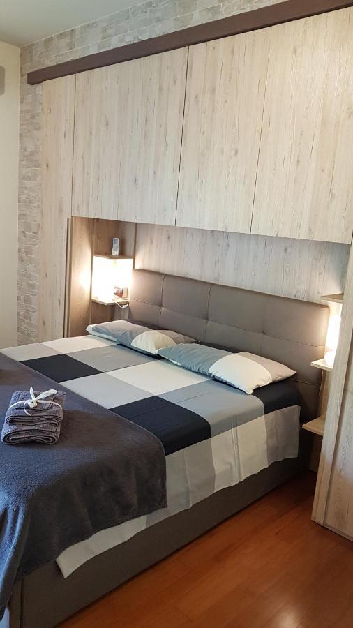 Asso Bed & Breakfast Manerba del Garda Extérieur photo