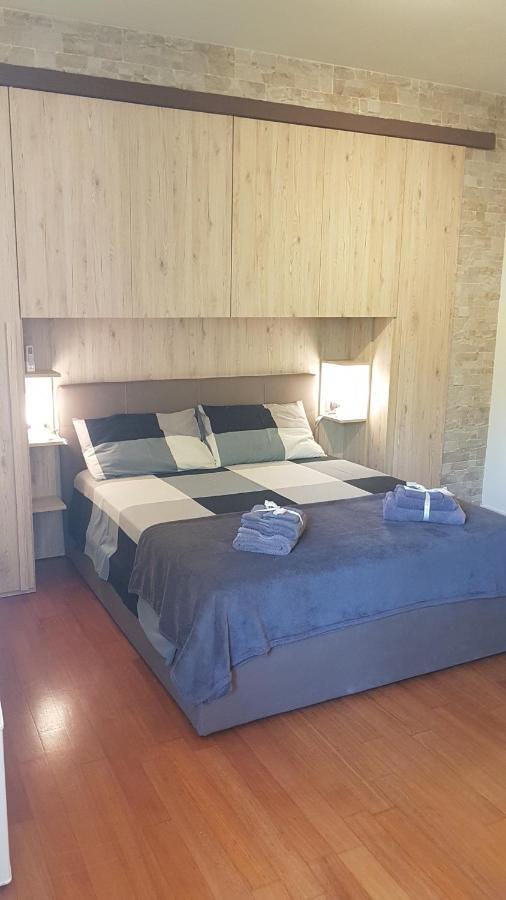 Asso Bed & Breakfast Manerba del Garda Extérieur photo