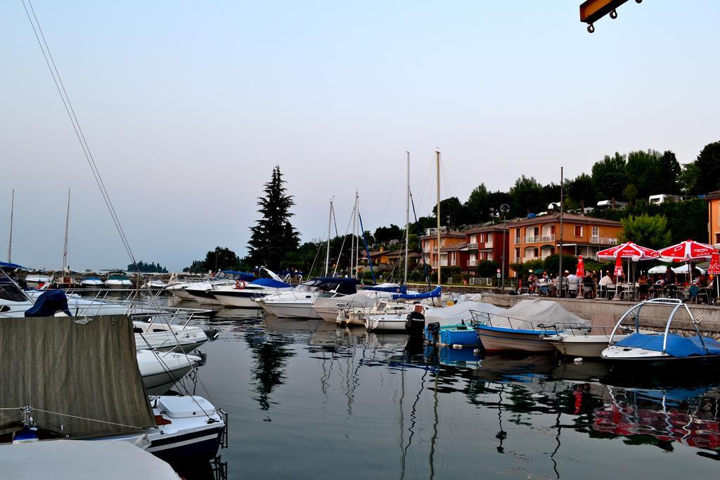 Asso Bed & Breakfast Manerba del Garda Extérieur photo